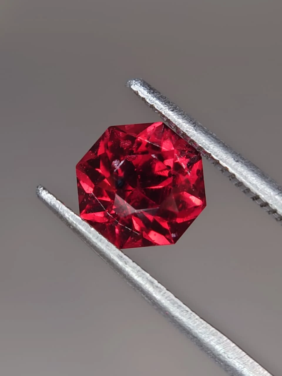 2.5ct Octagon Faceted Malaya Garnet from Tanzania — view 3